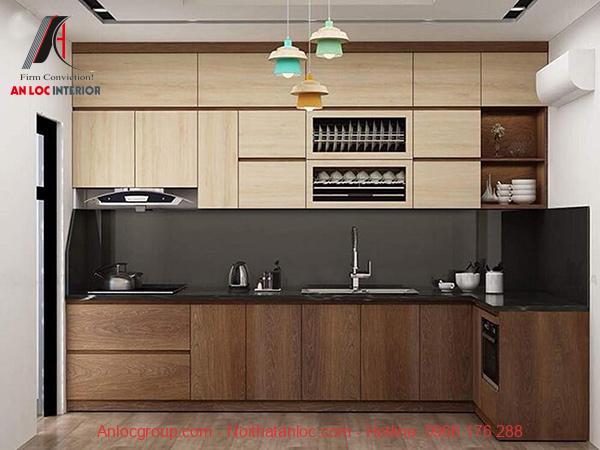 Mẫu 3: mẫu tủ có kích thước phù hợp với nội thất phòng bếp tạo nên không gian nấu nướng thoải mái, tiện nghi